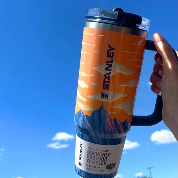 NWT Stanley 30 oz limited artist series REI collab rare tumbler - Picture 2 of 3